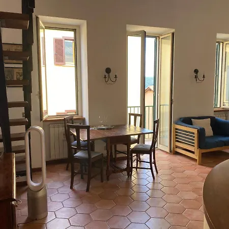 La Luce Del Borgo كاستل غاندولفو